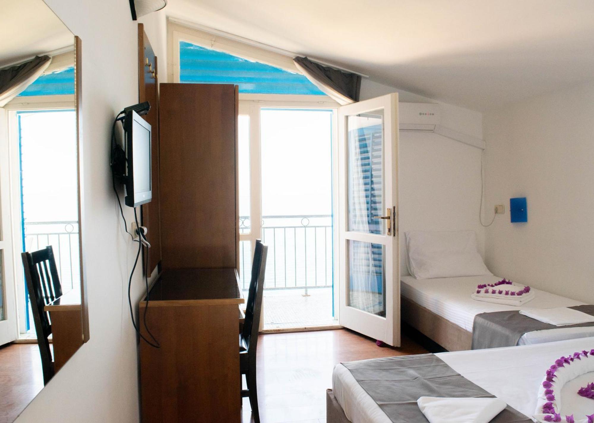 דרזניצה Beach Hotel מראה חיצוני תמונה